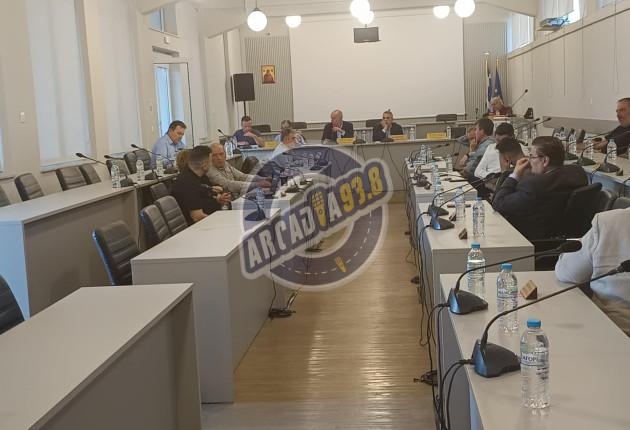 Νέος κώδικας Δήμων & Κοινοτήτων: "Θετικό" το συμμάζεμα αλλά πολλές οι ενστάσεις για το εκλογικό σύστημα