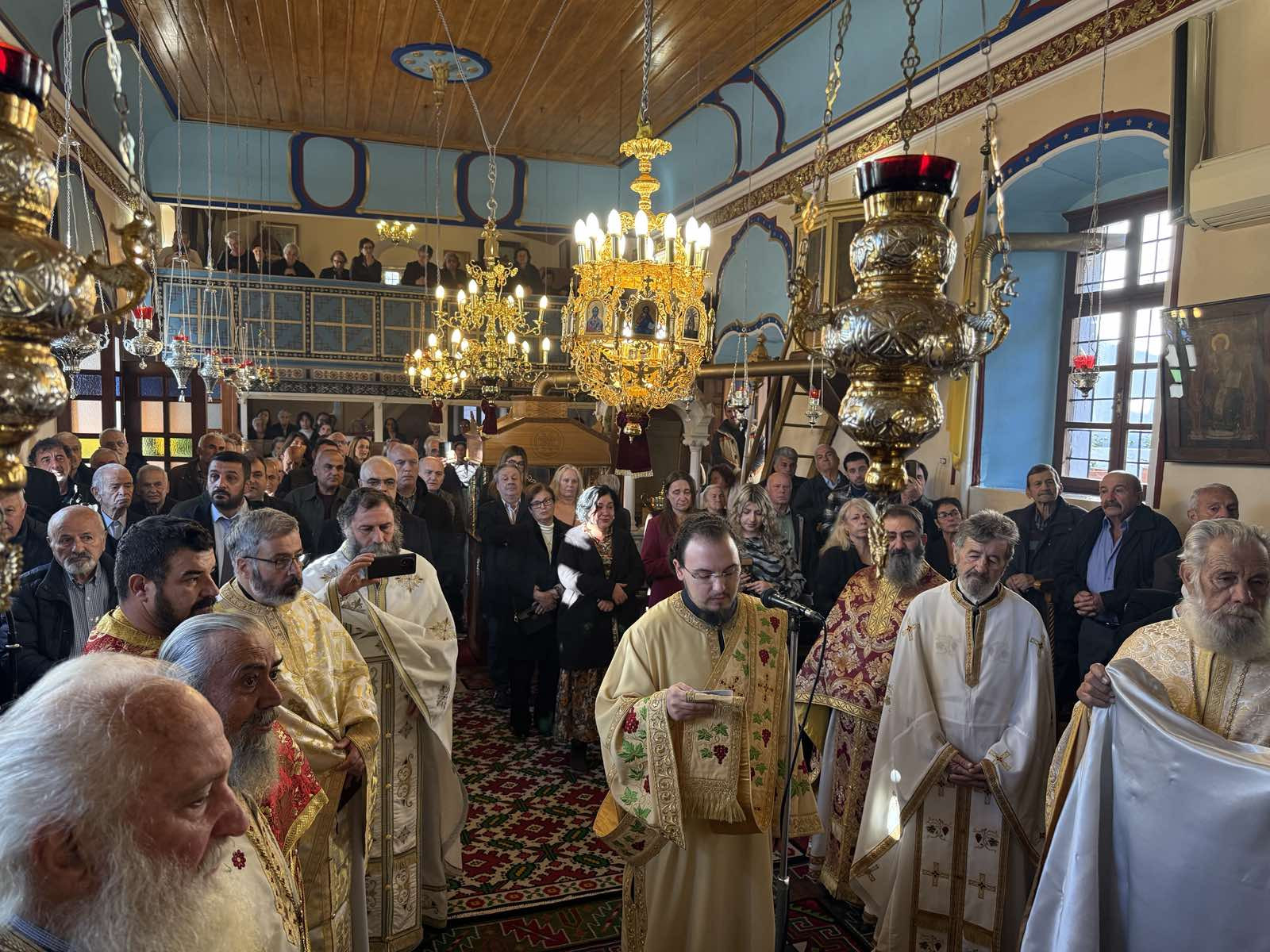 Εορτή του Αγίου Σπυρίδωνος και χειροτονία πρεσβυτέρου στο Λεωνίδιο