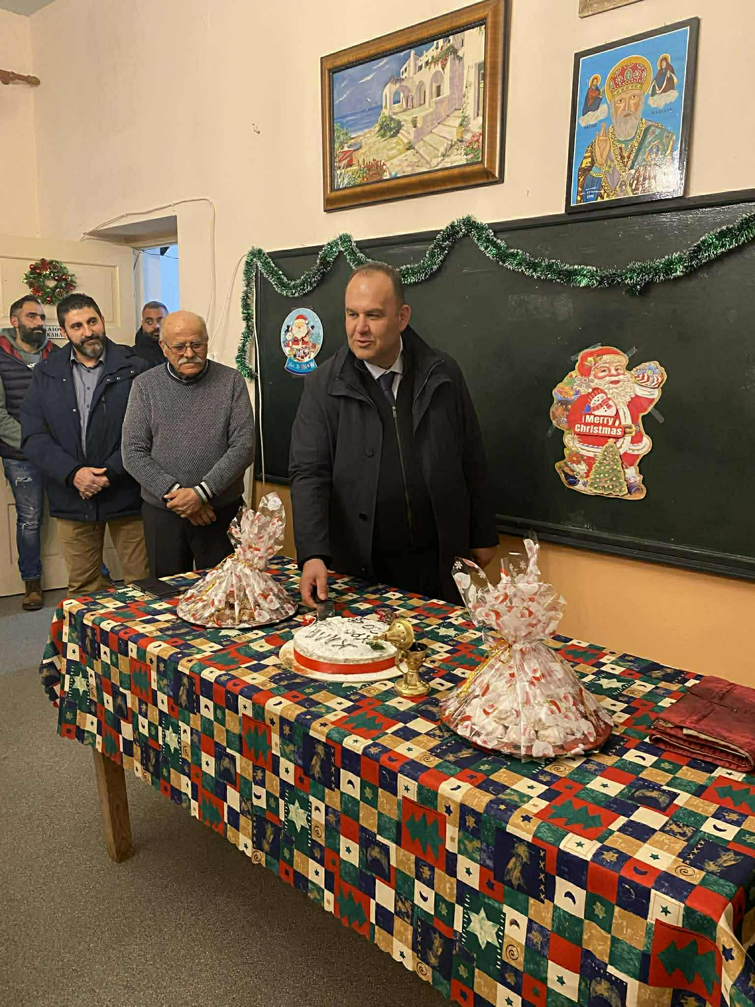 Στην κοπή της πρωτοχρονιάτικης πίτας του Εξωραϊστικού και Εκπολιτιστικού Συλλόγου Βυζικίου ο δήμαρχος Γορτυνίας