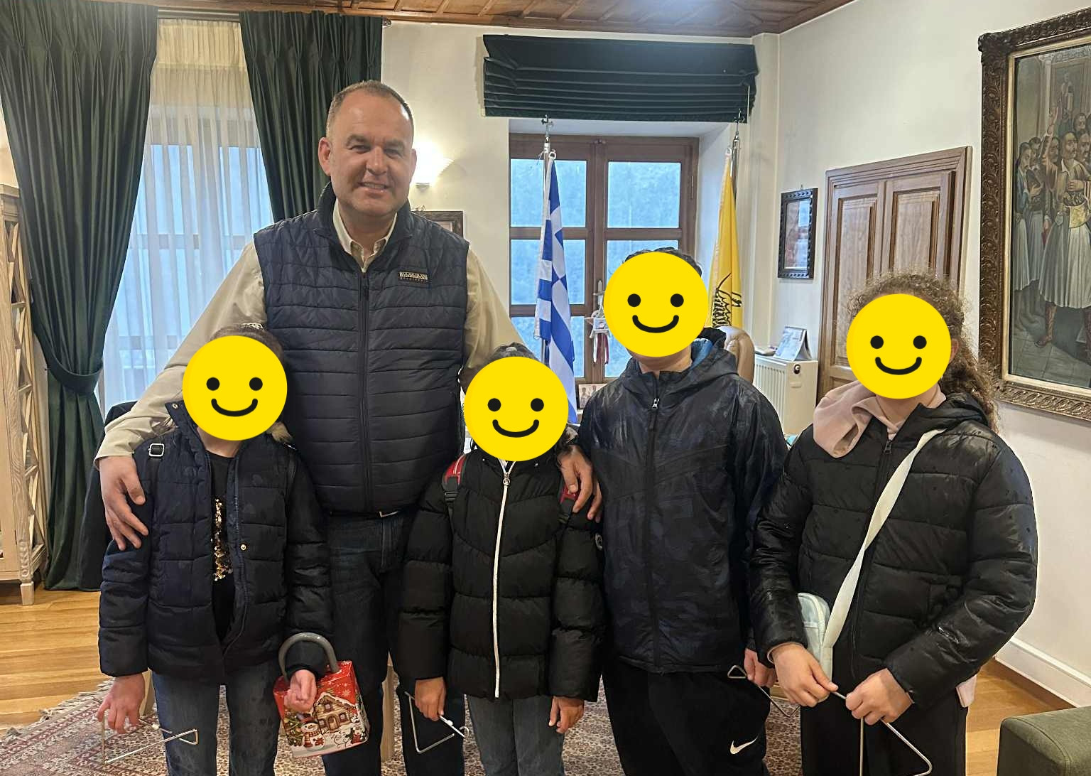 Μελωδικές ευχές, κάλαντα και χαμόγελα στο Δημαρχείο Γορτυνίας