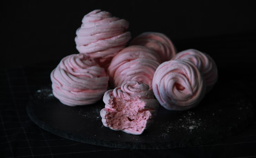 Εορτολόγιο: Ποιος γιορτάζει σήμερα 10 Δεκεμβρίου - Σε ποιους θα πείτε "χρόνια πολλά"