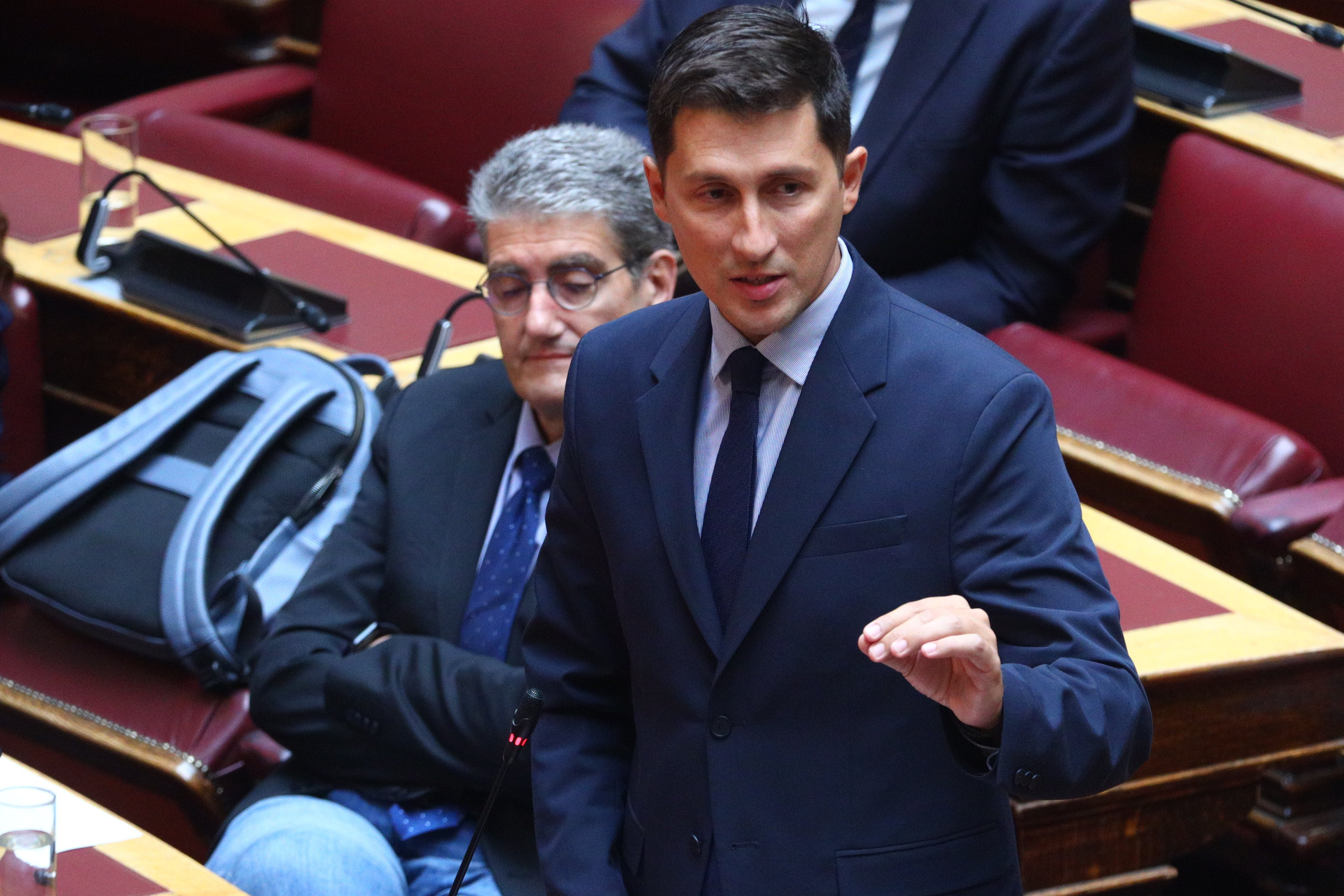 "Η ανικανότητα της Νέας Δημοκρατίας κατακαίει την Ελλάδα"