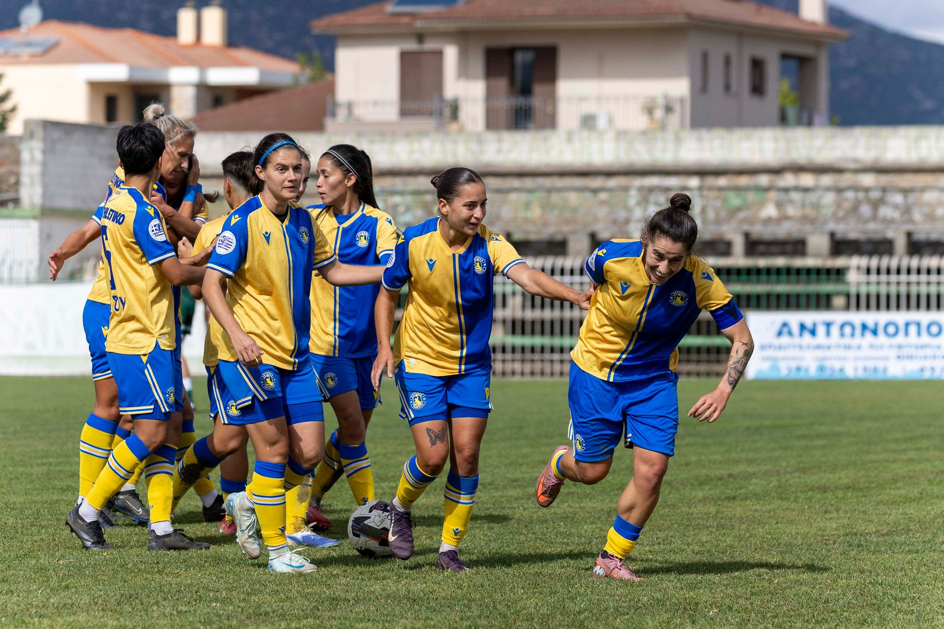 ΑΣΤΕΡΑΣ - Βόλος 2004 9-0: Ξέσπασμα για τα ασταμάτητα κορίτσια