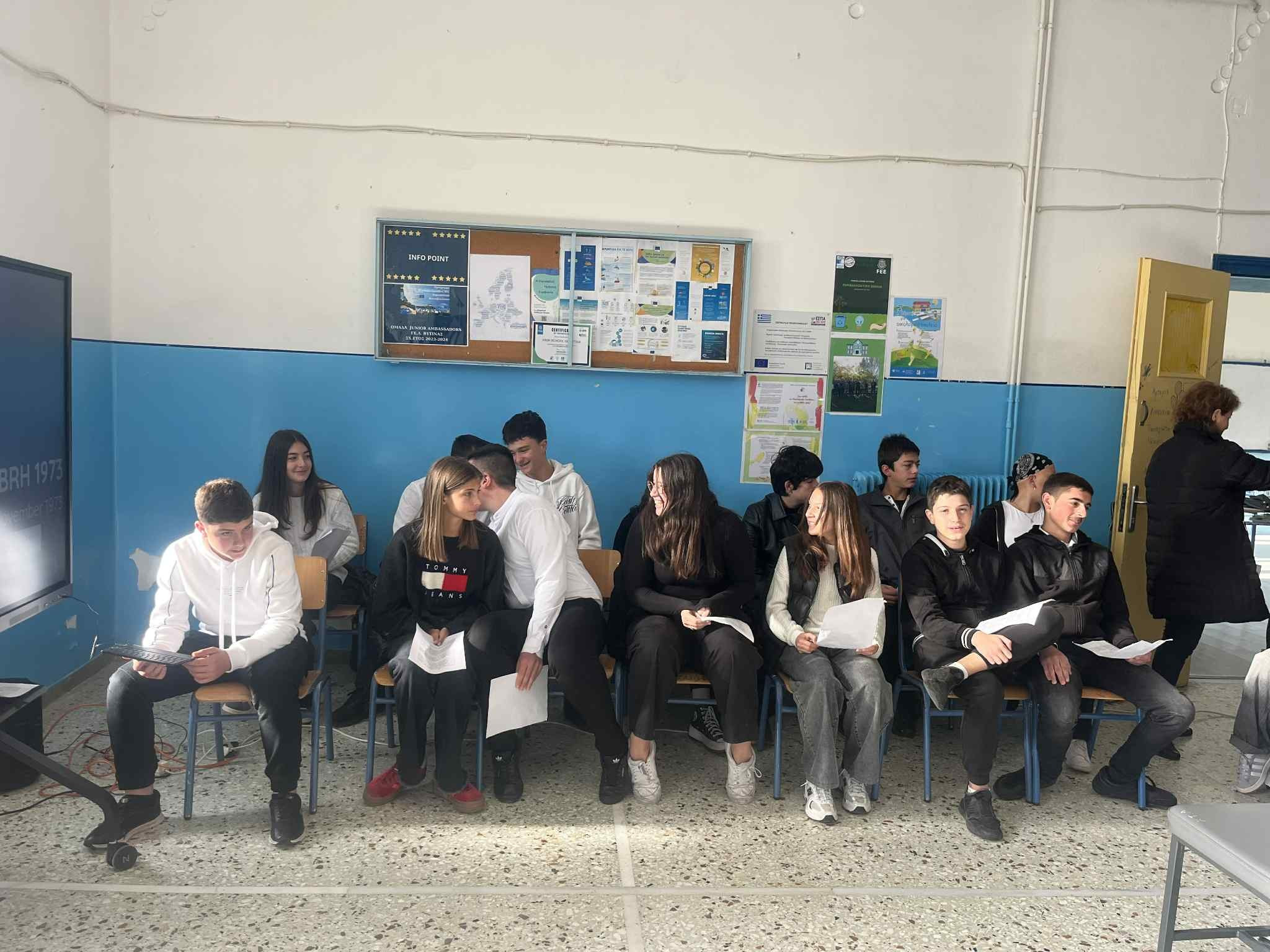 Σχολική επετειακή εκδήλωση για το Πολυτεχνείο στα σχολεία της Βυτίνας