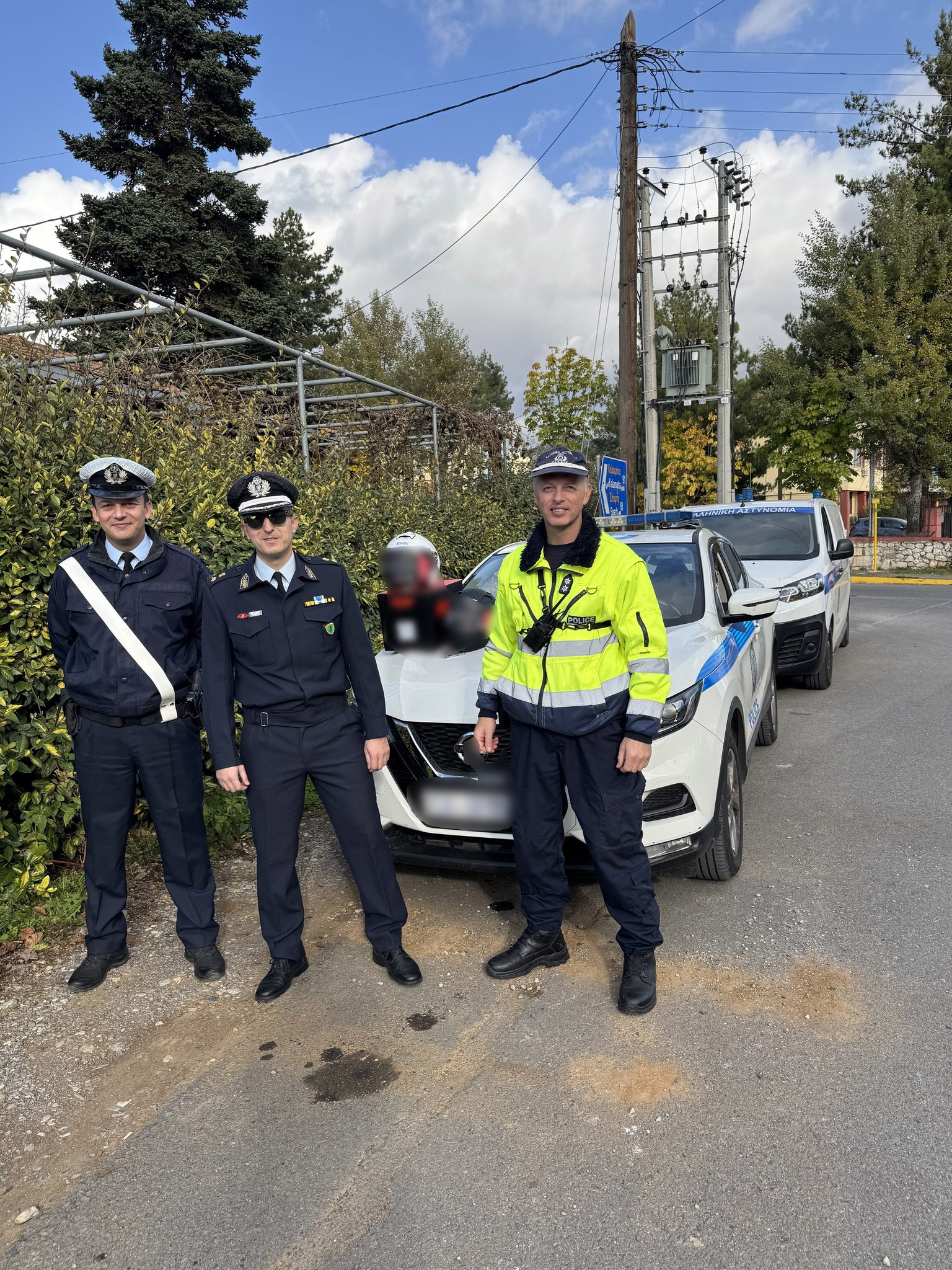Η Τροχαία Τρίπολης μοίρασε κράνη και... συμβουλές!