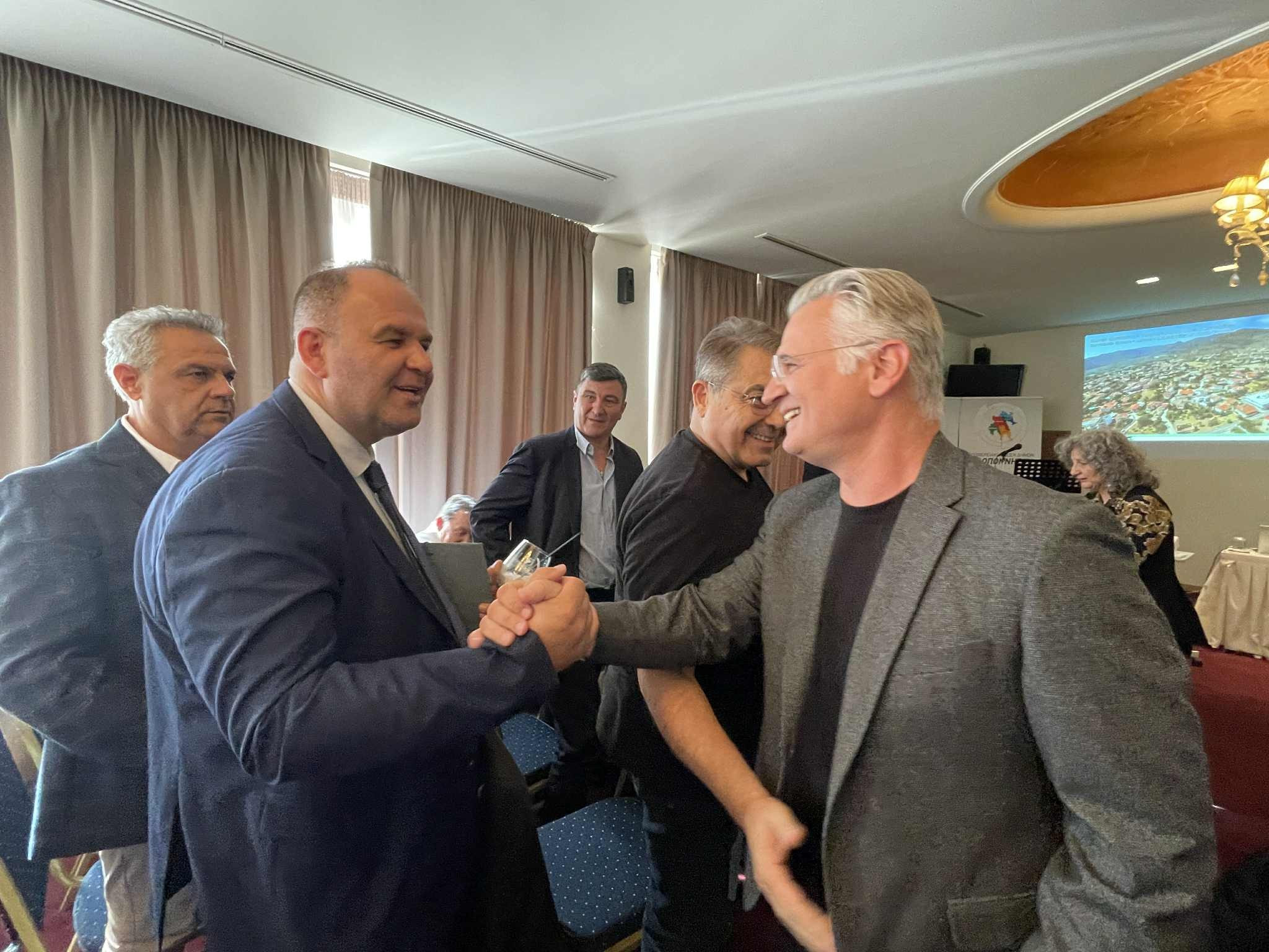 Ευ. Κούλης: "Δε νοείται ισχυρή Ελλάδα με αδύναμους Δήμους"