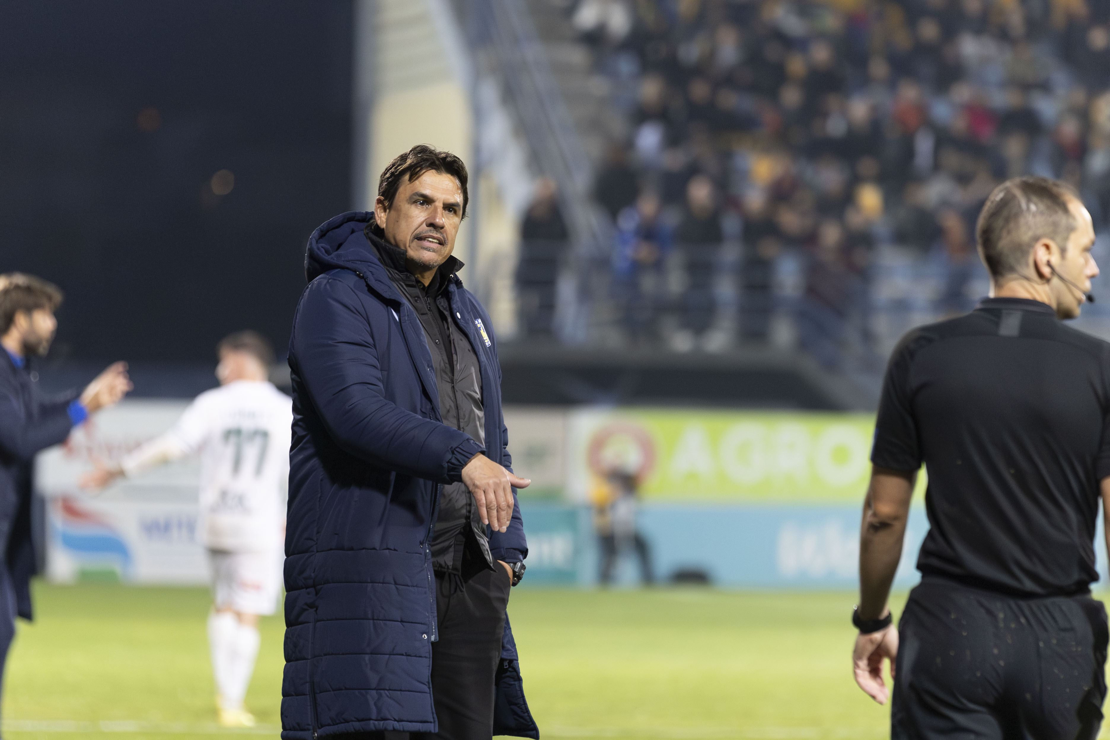 Σεμινάριο τακτικής από τον Κόουλμαν και το «αχ» των αλλαγών