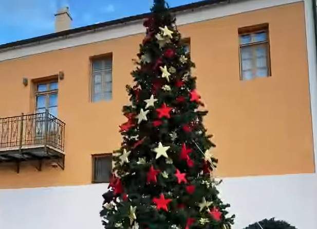 Χριστουγεννιάτικη ατμόσφαιρα στο Λεωνίδιο