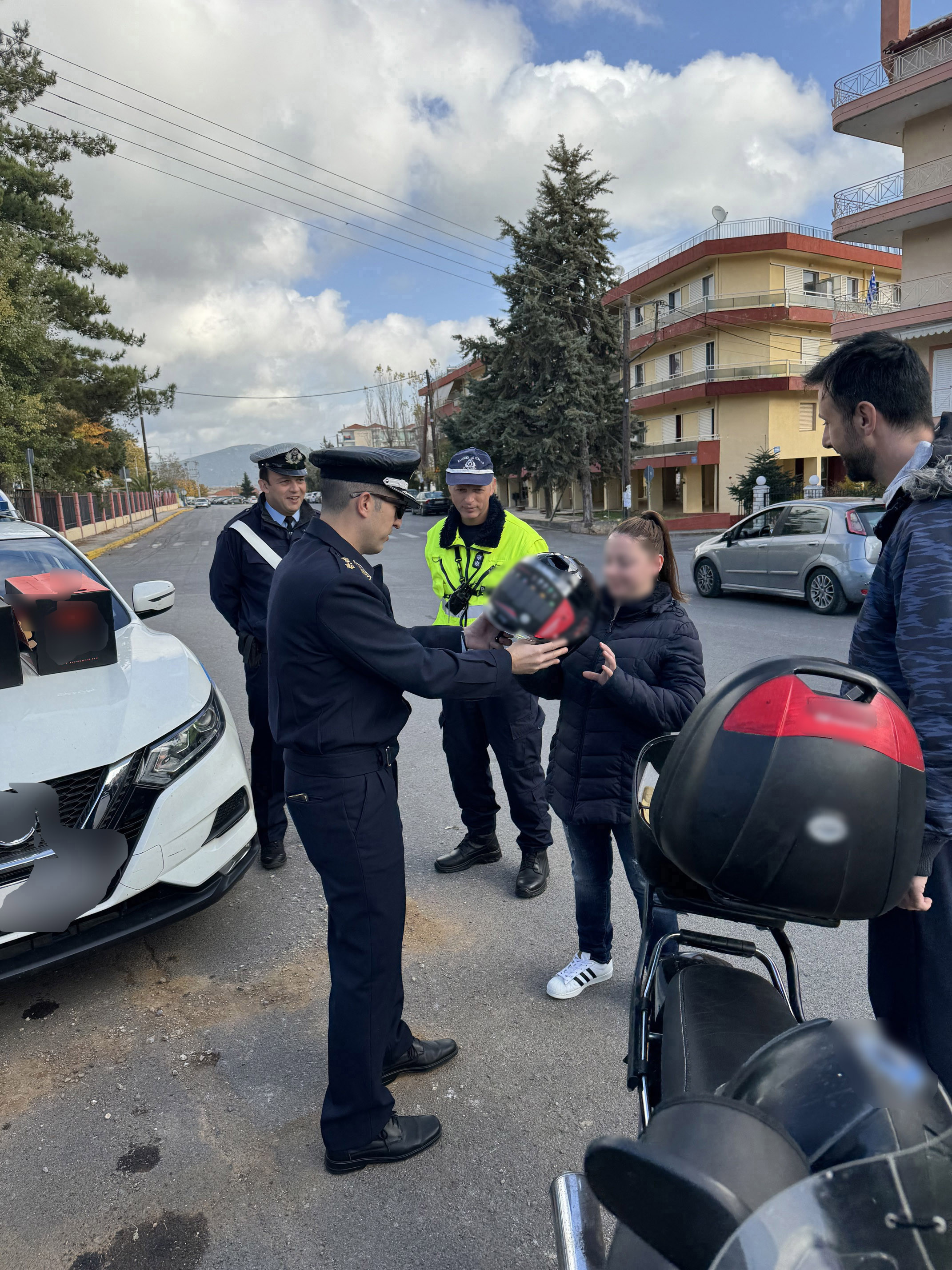 Πάνω από 50 παραβάσεις βεβαιώθηκαν στο πλαίσιο της εκστρατείας "Μηδενική ανοχή στη μη χρήση κράνους"
