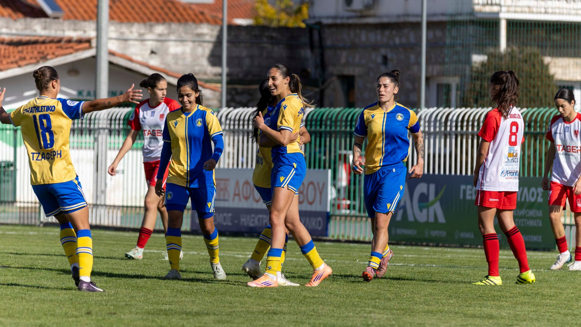 "Ντέρμπι" Μιχαήλ και Σπυριδωνίδου στις σκόρερ του ΑΣΤΕΡΑ