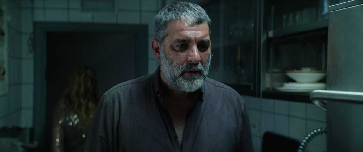 "Σπασμένη Φλέβα": Η, ενοχλητική, αλήθεια για ένα "success story" που πνέει τα λοίσθια...